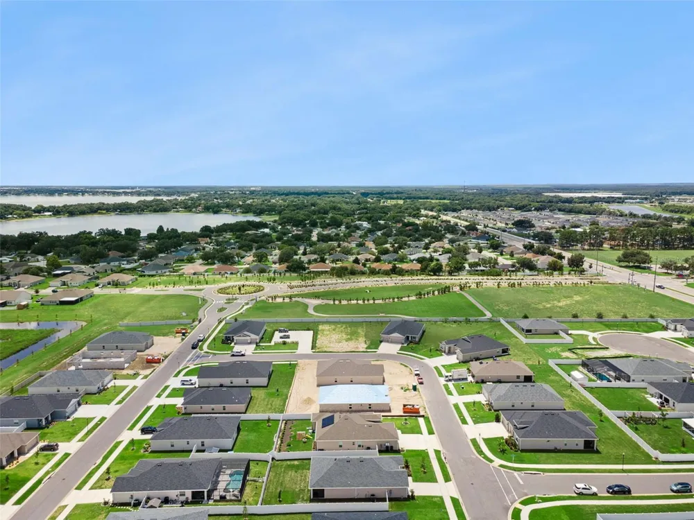 2037 SUMMERLAKE DRIVE Auburndale, FL 33823