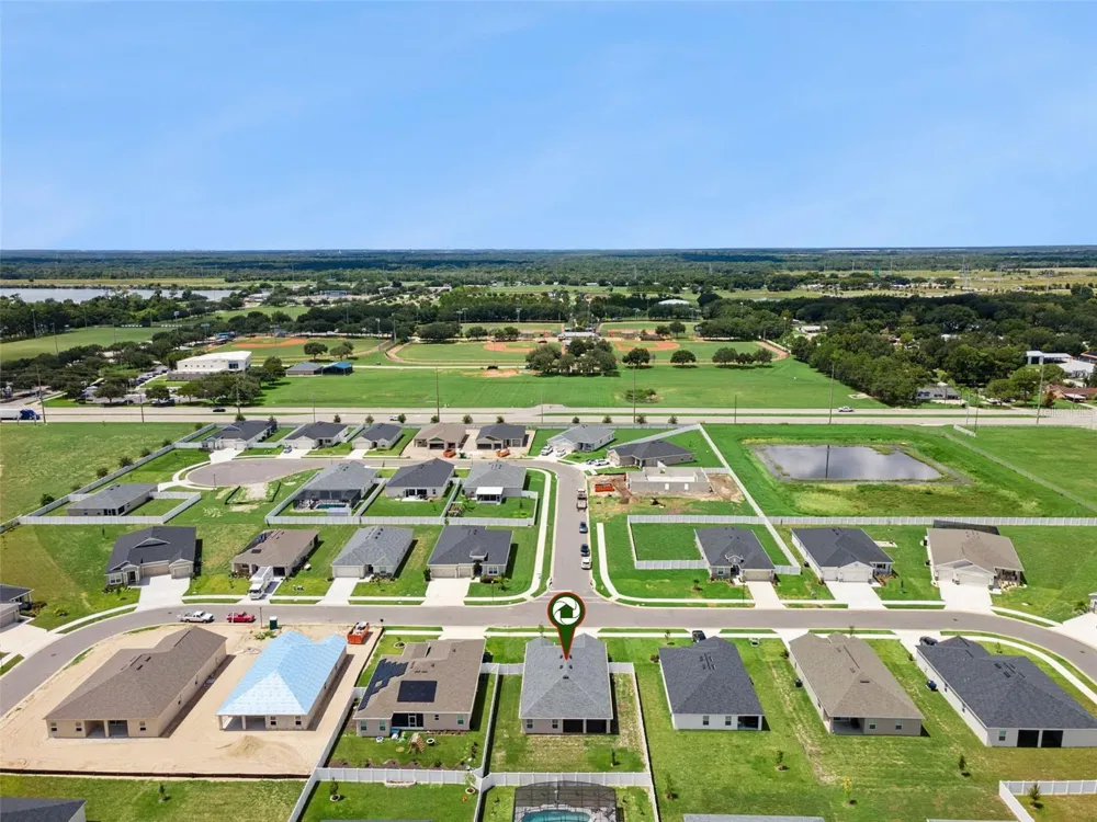 2037 SUMMERLAKE DRIVE Auburndale, FL 33823