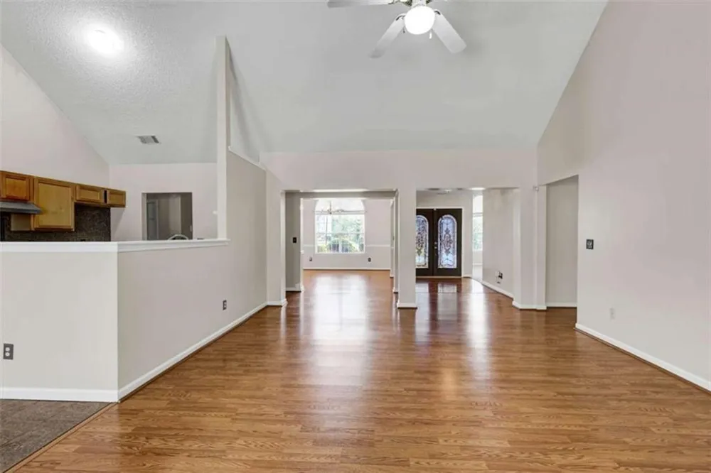 6827 Hill Creek Cove Lithonia, GA 30058