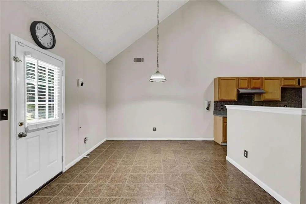 6827 Hill Creek Cove Lithonia, GA 30058