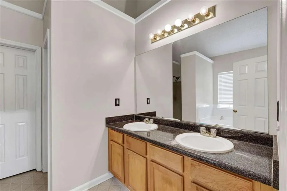 6827 Hill Creek Cove Lithonia, GA 30058