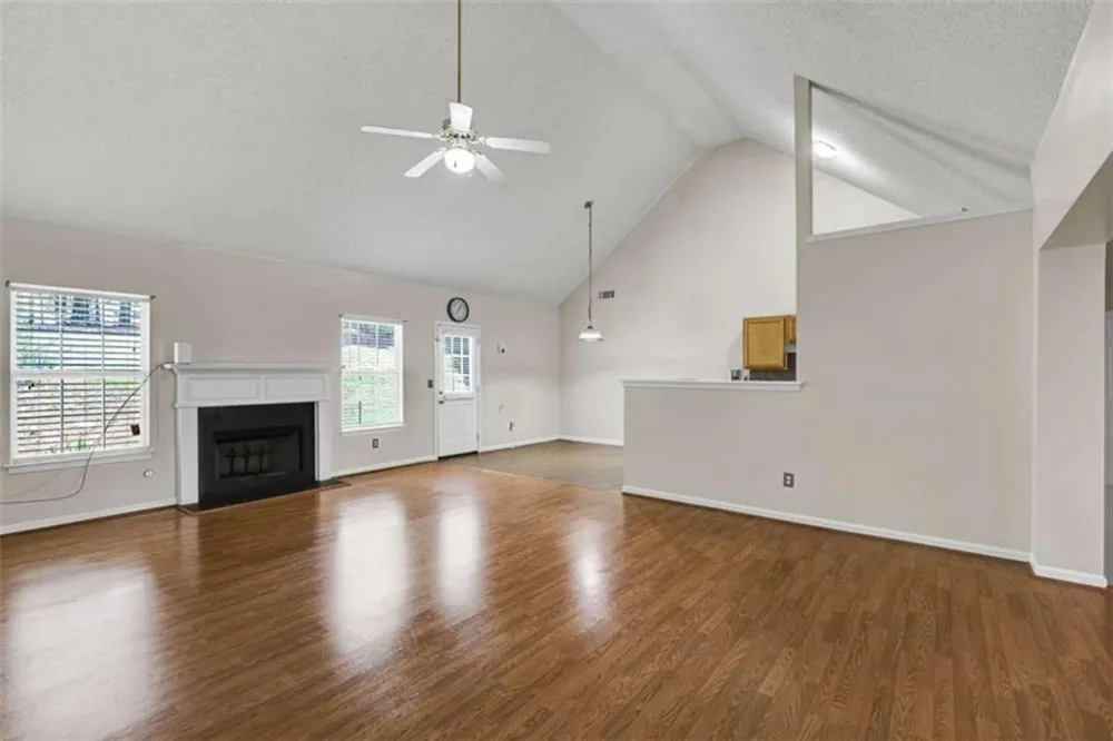 6827 Hill Creek Cove Lithonia, GA 30058