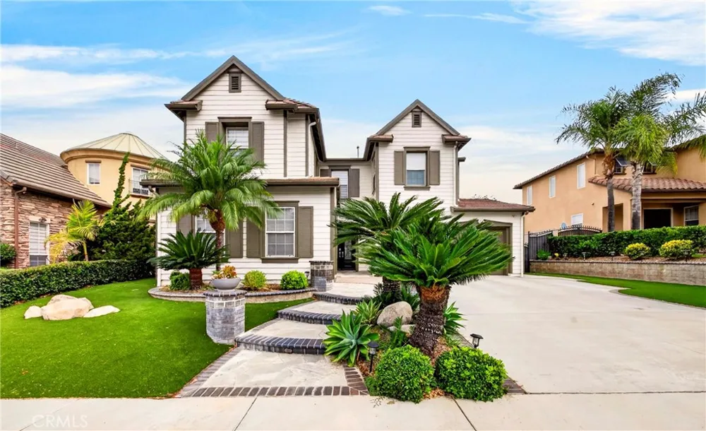 2011 W Snead Street La Habra, CA 90631