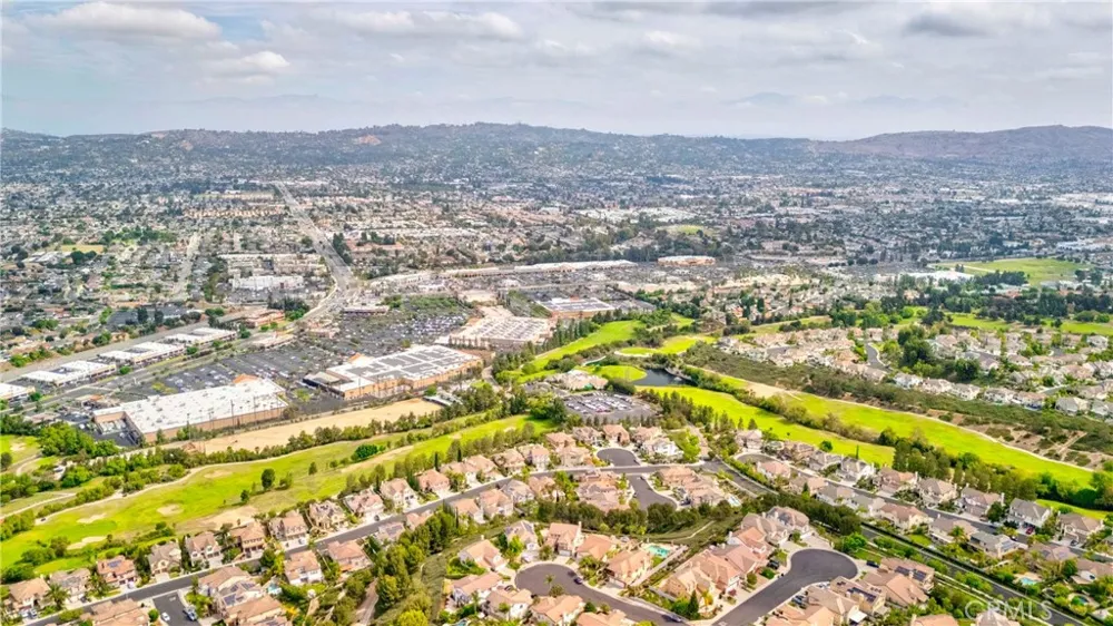 2011 W Snead Street La Habra, CA 90631