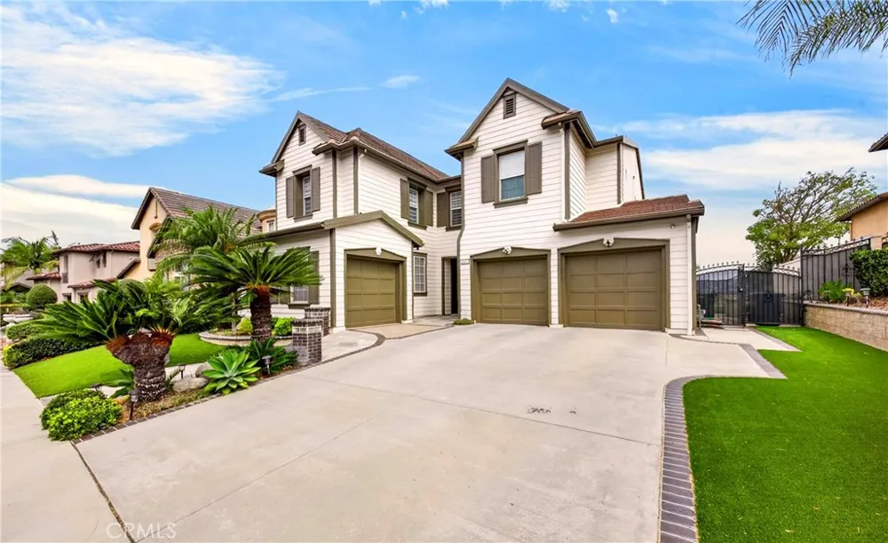 2011 W Snead Street La Habra, CA 90631