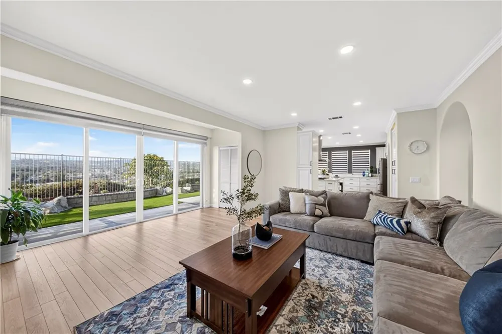 2011 W Snead Street La Habra, CA 90631