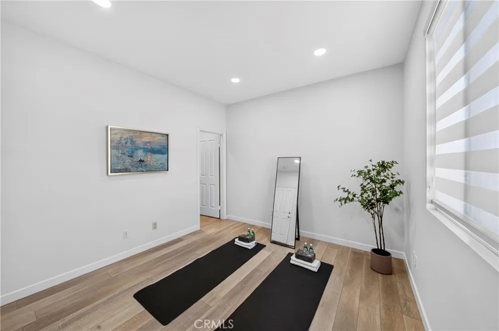 2011 W Snead Street La Habra, CA 90631