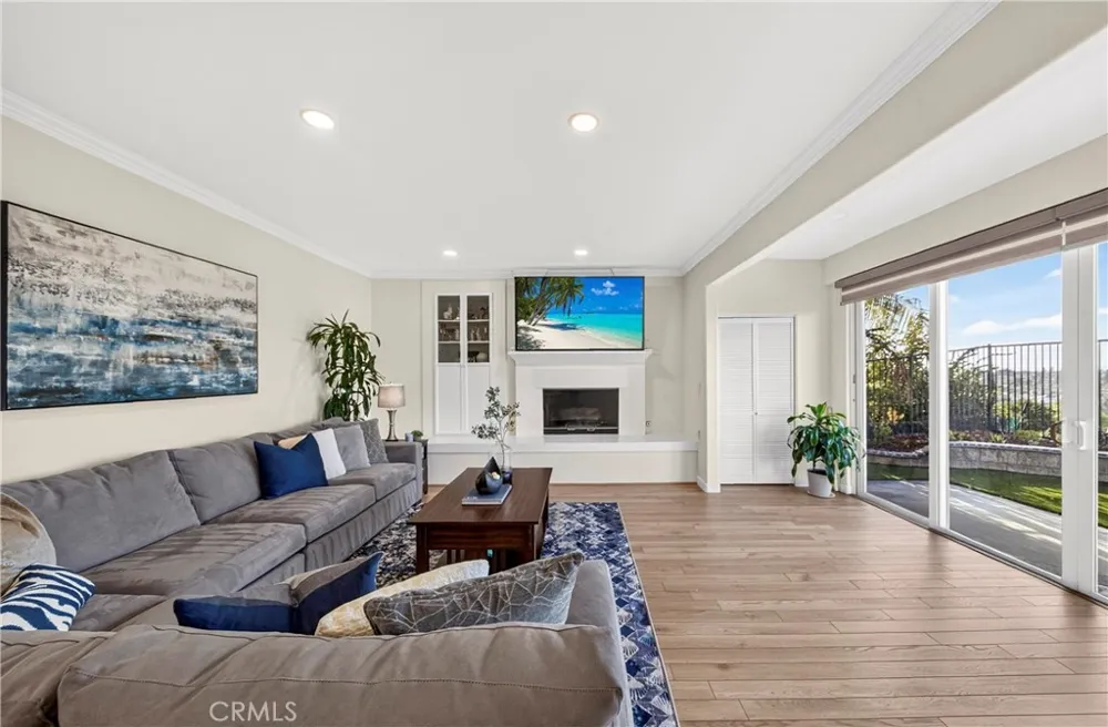 2011 W Snead Street La Habra, CA 90631