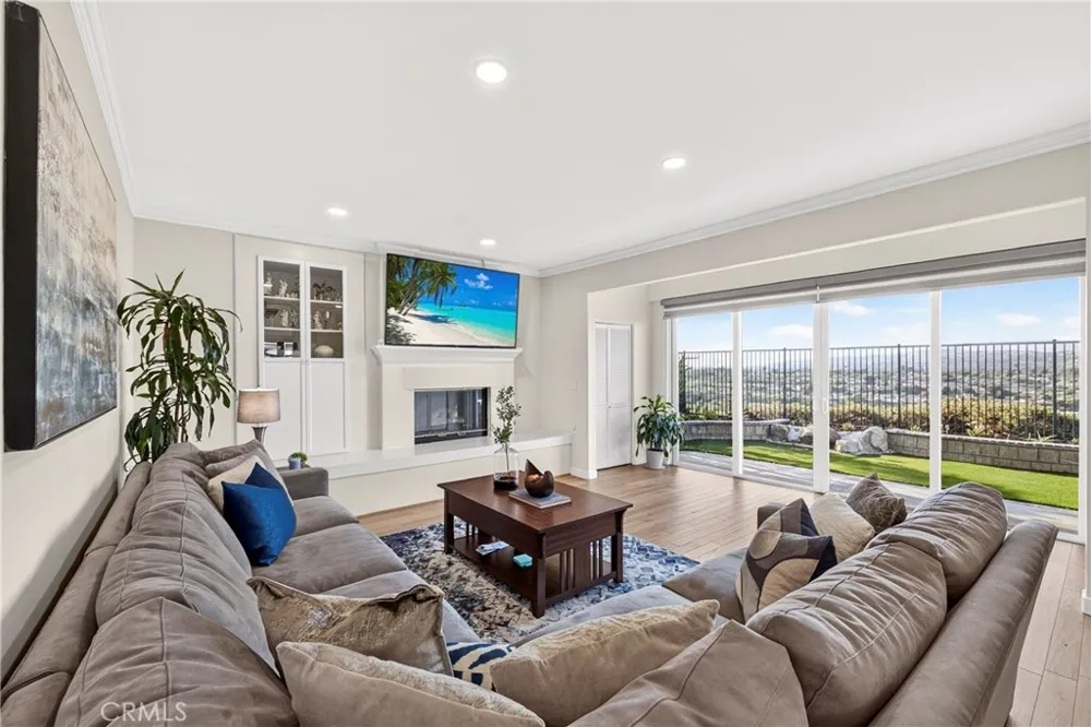 2011 W Snead Street La Habra, CA 90631