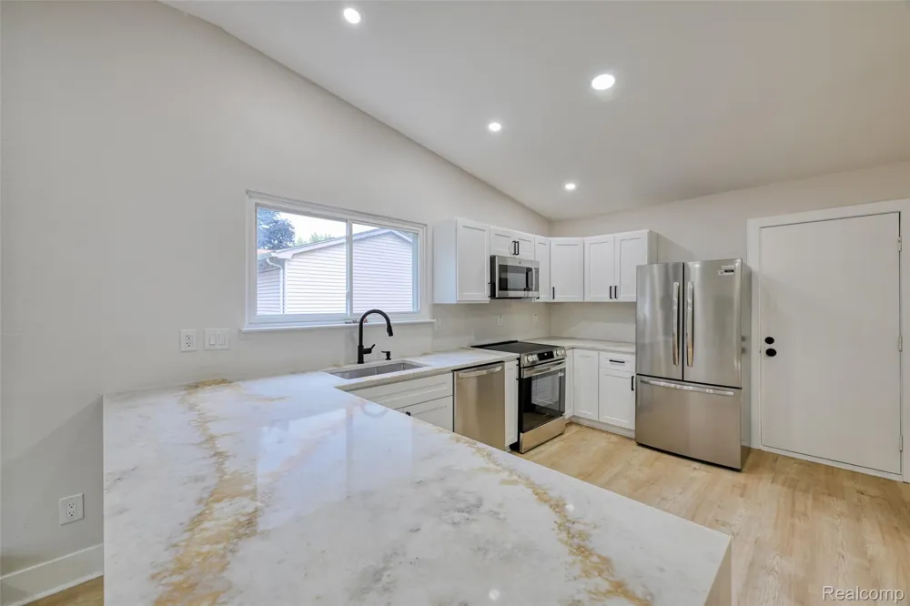 1540 Stafford Drive Canton Charter Township, MI 48188