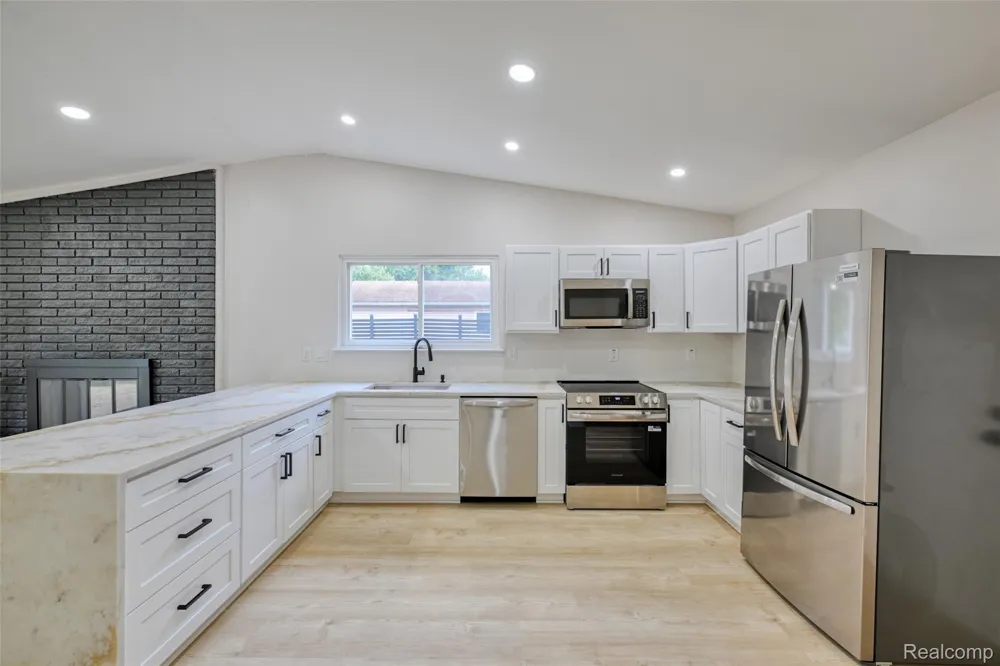 1540 Stafford Drive Canton Charter Township, MI 48188