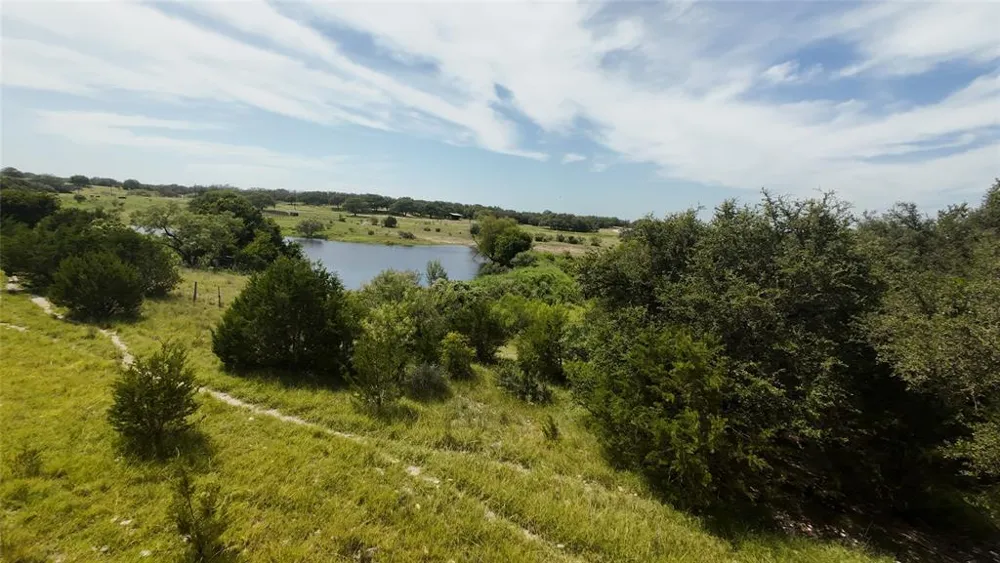 103 Crossvine Road Lampasas, TX 76550
