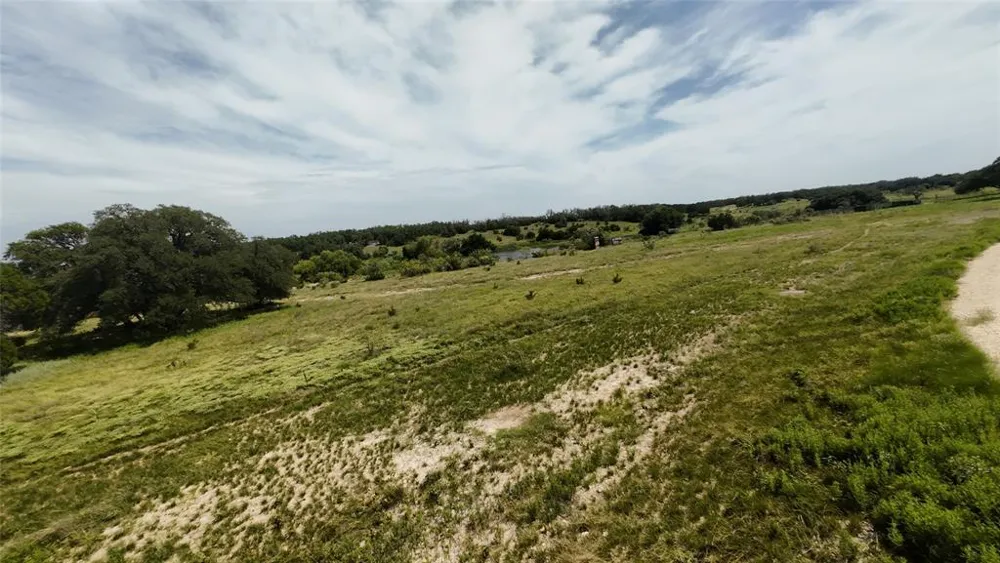 103 Crossvine Road Lampasas, TX 76550
