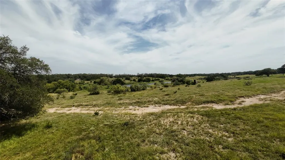 103 Crossvine Road Lampasas, TX 76550