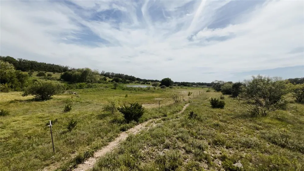 103 Crossvine Road Lampasas, TX 76550