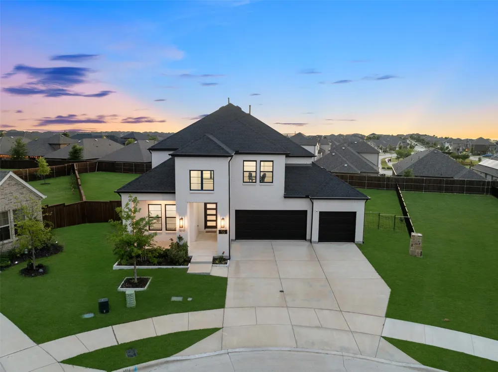 2711 Woodside Road Celina, TX 75009