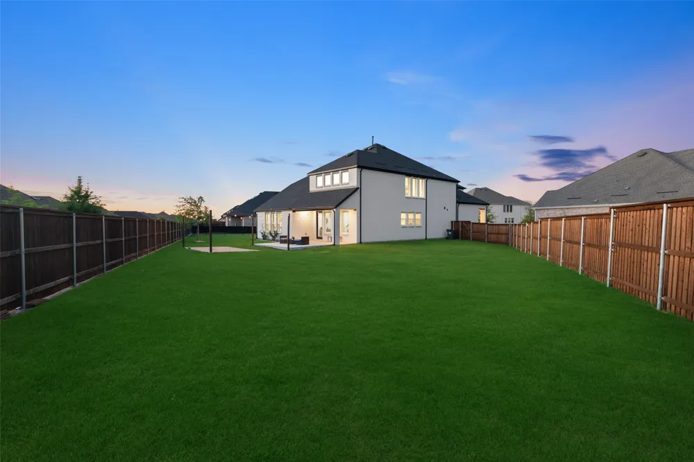 2711 Woodside Road Celina, TX 75009