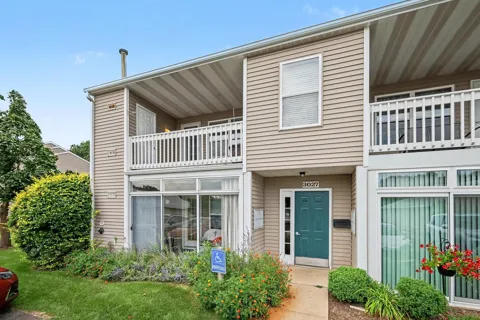 3027 Poplar Creek Drive SE #301