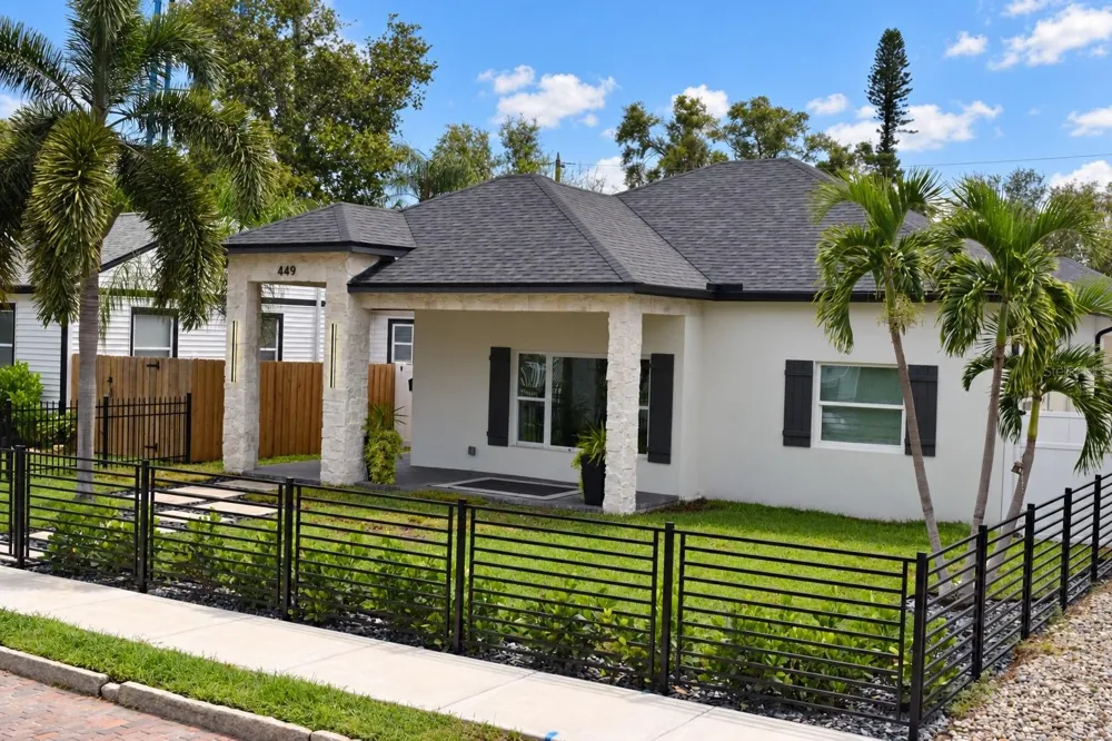 449 12TH AVENUE St Petersburg, FL 33701