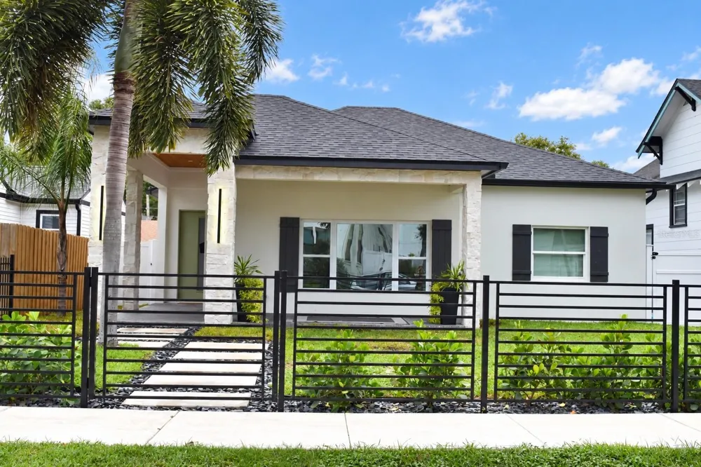 449 12TH AVENUE St Petersburg, FL 33701