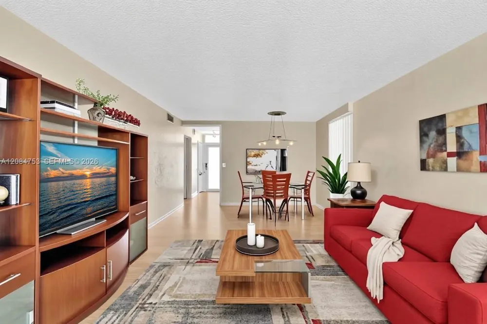 610 NE 12th Ave #206 Hallandale Beach, FL 33009