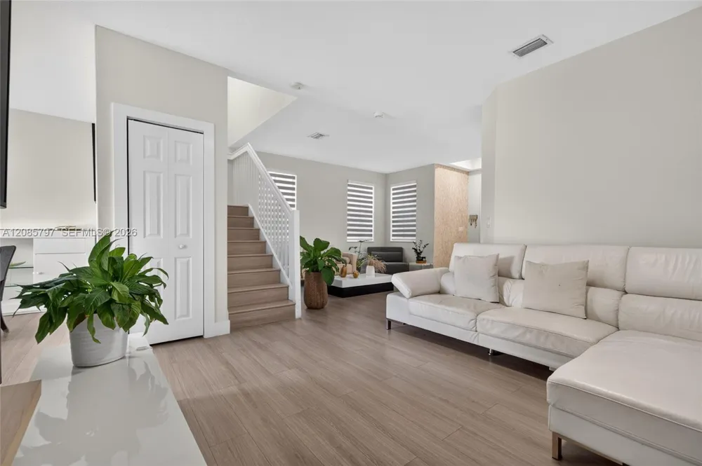 10861 NW 79th St Doral, FL 33178