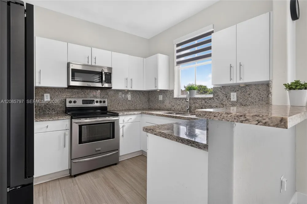 10861 NW 79th St Doral, FL 33178