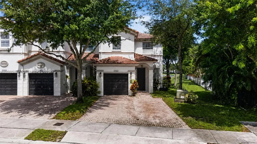 10861 NW 79th St Doral, FL 33178