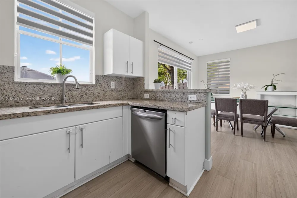 10861 NW 79th St Doral, FL 33178