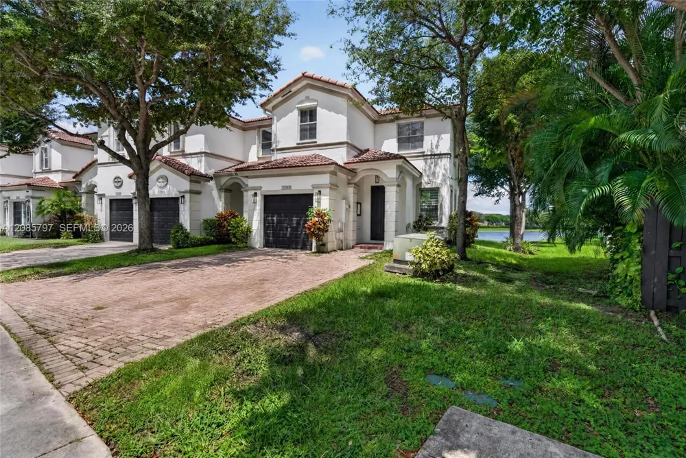 10861 NW 79th St Doral, FL 33178