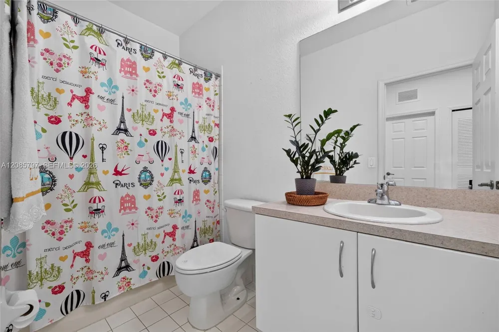 10861 NW 79th St Doral, FL 33178