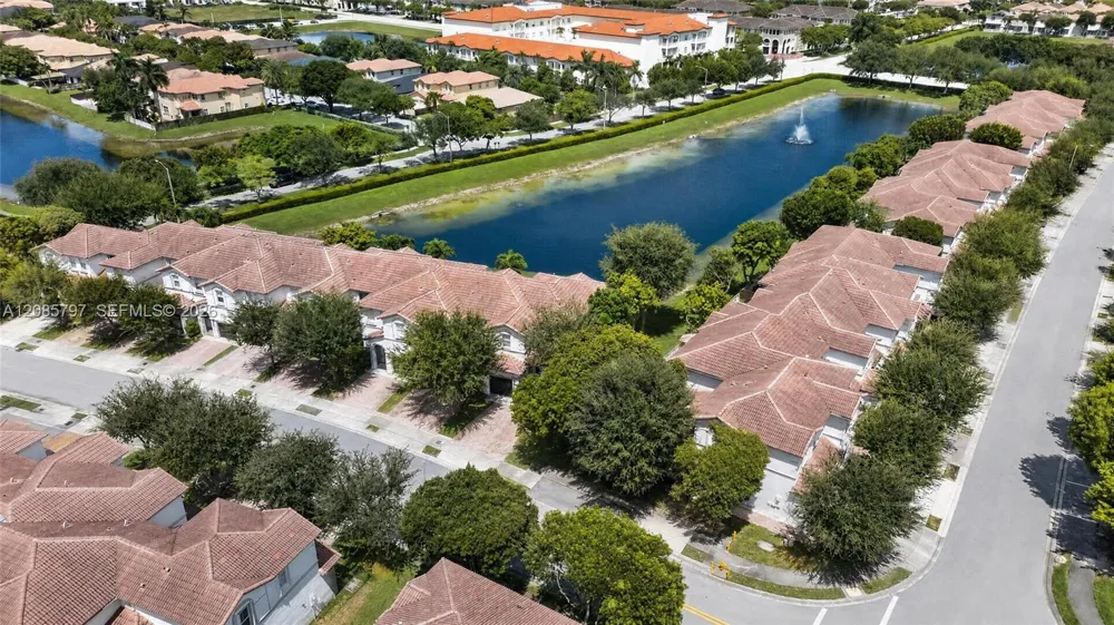 10861 NW 79th St Doral, FL 33178