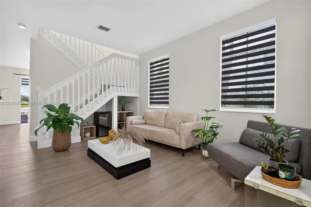 10861 NW 79th St Doral, FL 33178