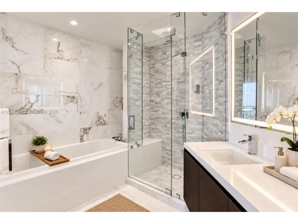 851 NE 1st Ave #3510 Miami, FL 33132