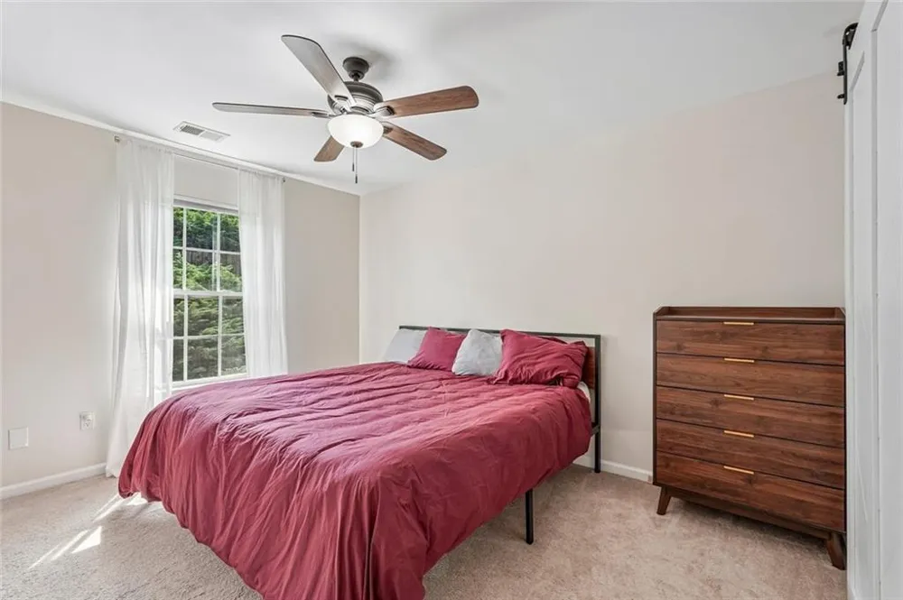 546 Fox Creek Crossing Woodstock, GA 30188