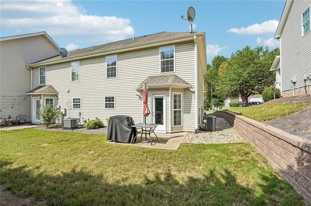 546 Fox Creek Crossing Woodstock, GA 30188