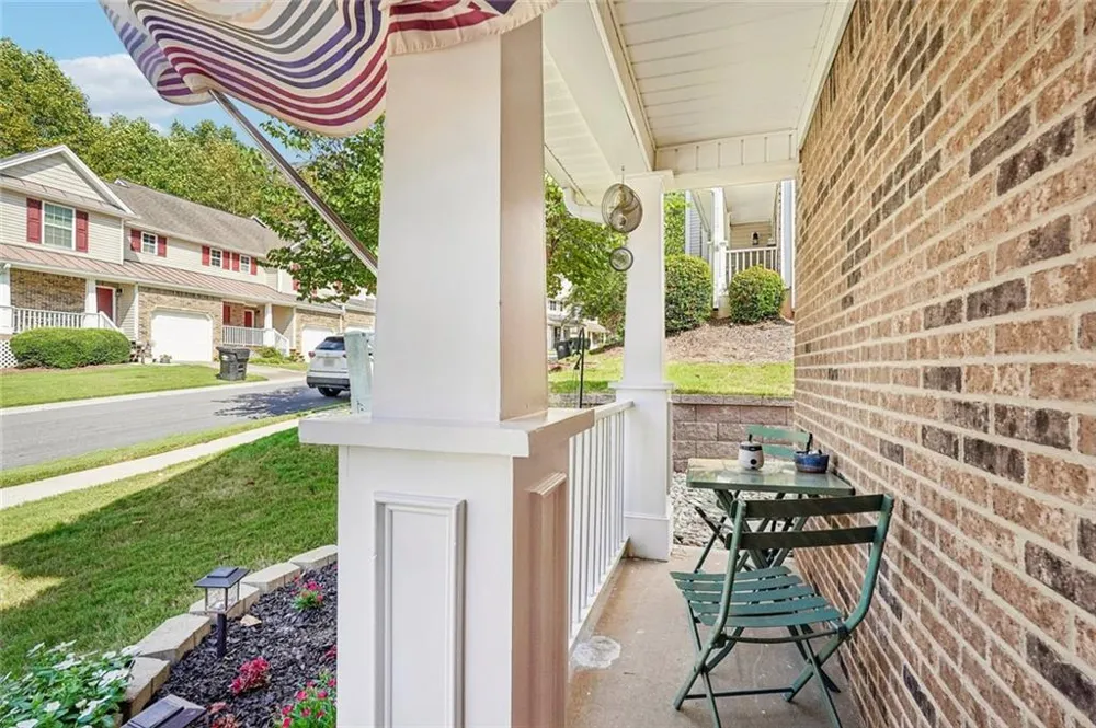 546 Fox Creek Crossing Woodstock, GA 30188