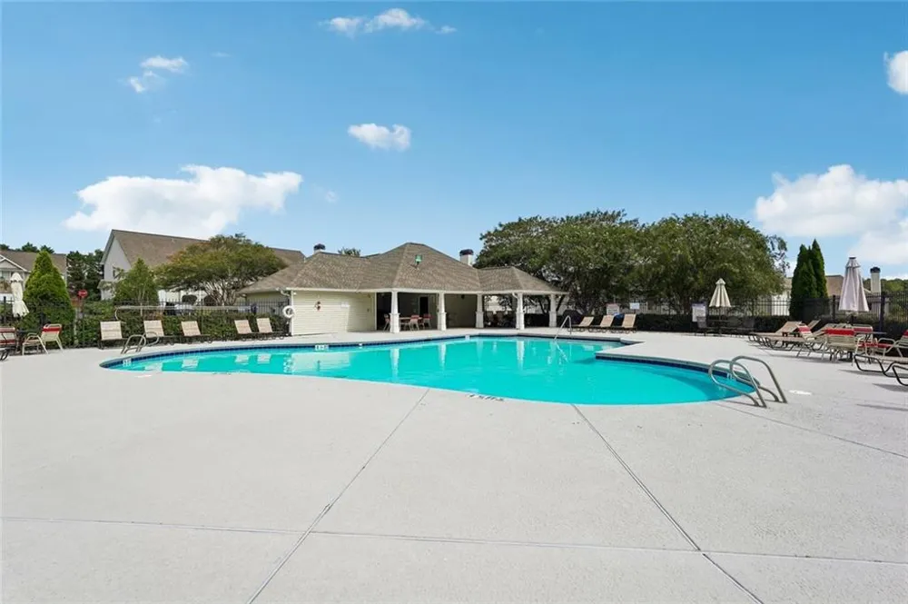 546 Fox Creek Crossing Woodstock, GA 30188