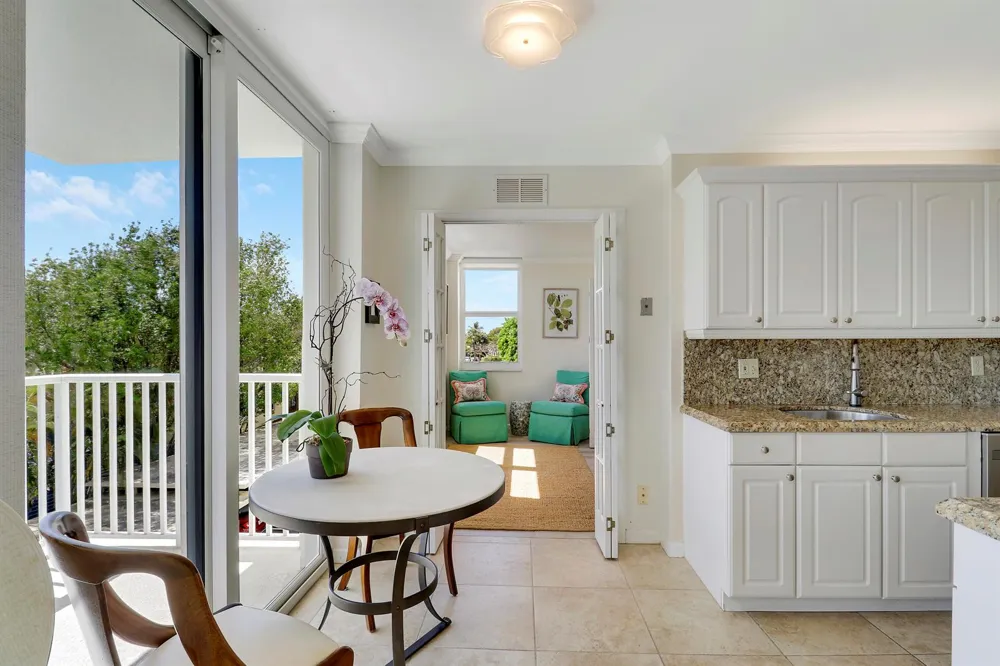 1801 S FLAGLER DRIVE #301 West Palm Beach, FL 33401