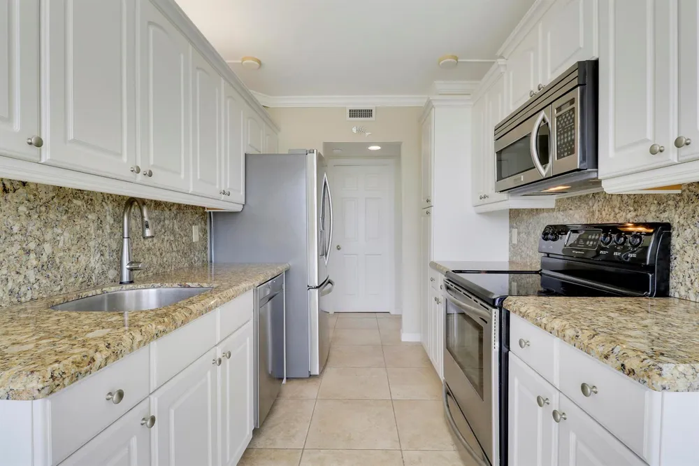 1801 S FLAGLER DRIVE #301 West Palm Beach, FL 33401