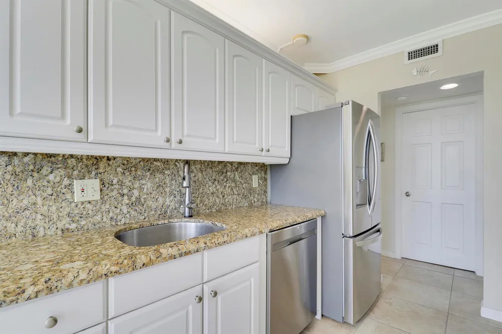 1801 S FLAGLER DRIVE #301 West Palm Beach, FL 33401