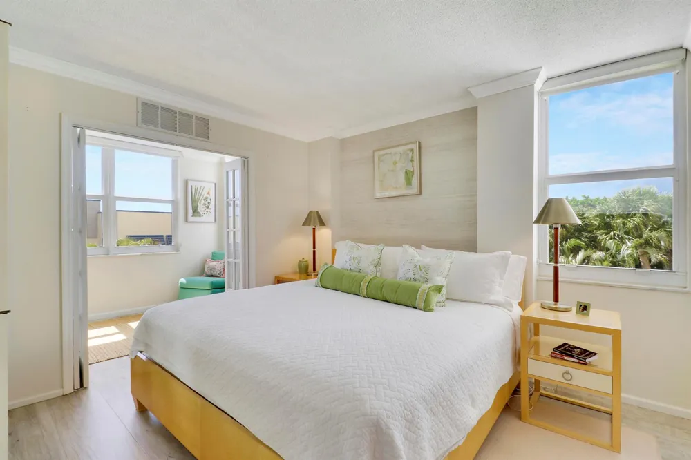 1801 S FLAGLER DRIVE #301 West Palm Beach, FL 33401