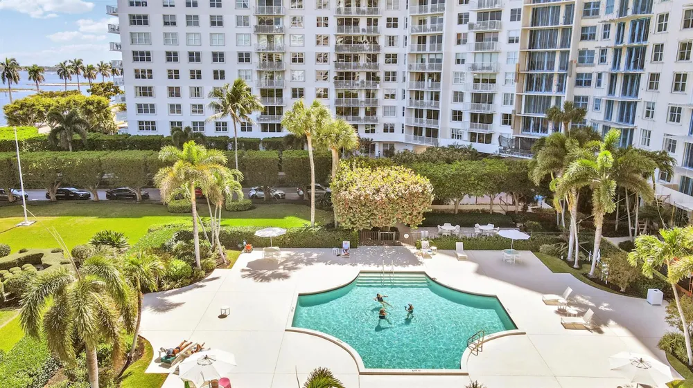 1801 S FLAGLER DRIVE #301 West Palm Beach, FL 33401