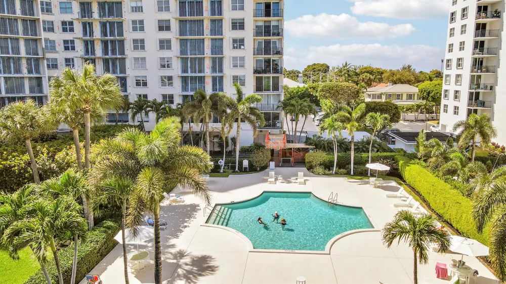 1801 S FLAGLER DRIVE #301 West Palm Beach, FL 33401