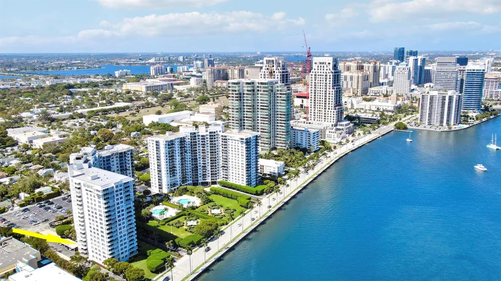 1801 S FLAGLER DRIVE #301 West Palm Beach, FL 33401