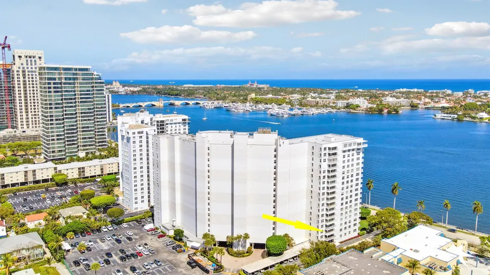 1801 S FLAGLER DRIVE #301 West Palm Beach, FL 33401