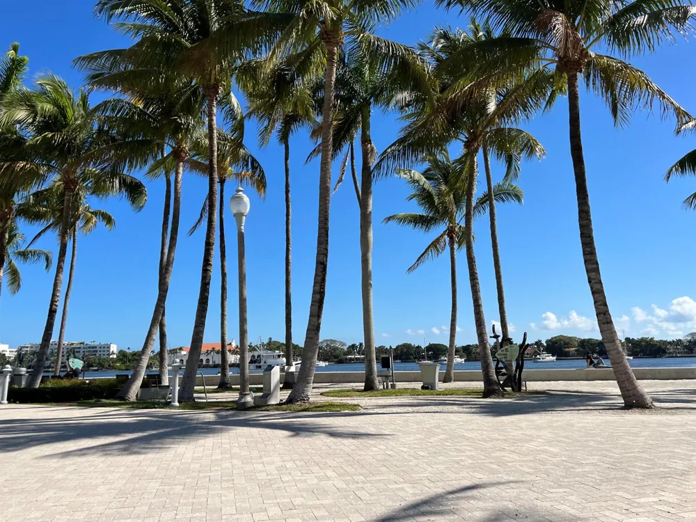 1801 S FLAGLER DRIVE #301 West Palm Beach, FL 33401