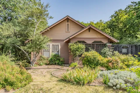1411 Rosemon Avenue