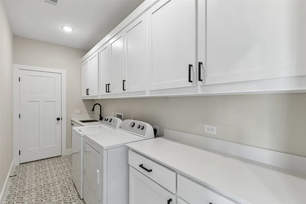940 Declaration Drive Nevada, TX 75173