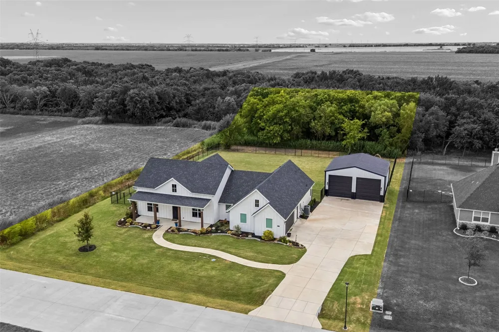 940 Declaration Drive Nevada, TX 75173